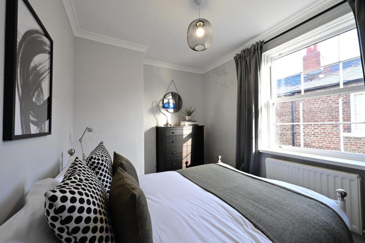 Luxury Accommodation In Durham Centre Экстерьер фото